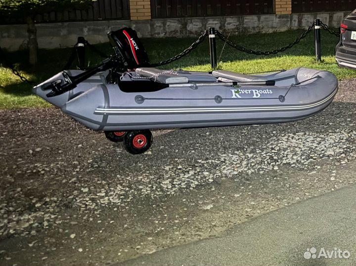 Riverboats 300 + мотор