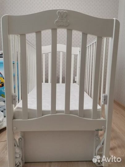 Детская кроватка