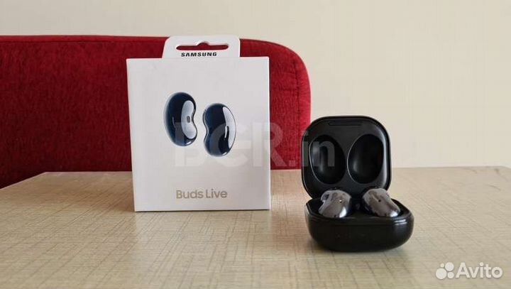 Наушники Samsung Galaxy Buds Live,Новые