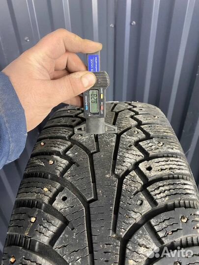Nokian Tyres Hakkapeliitta 5 235/60 R18 107T