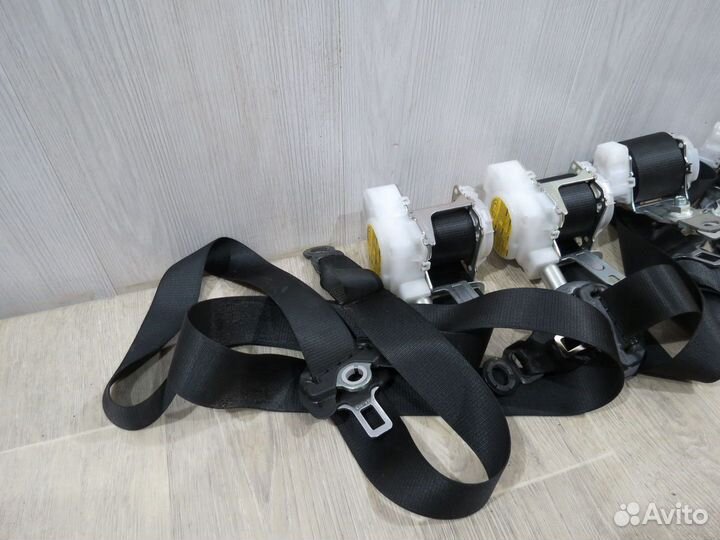 Ремень безопасности Toyota Camry 70