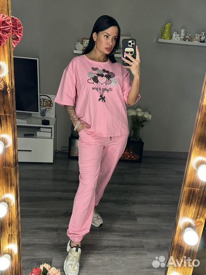 Летний женский костюм