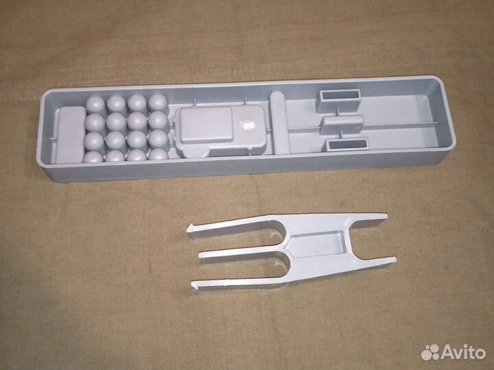 Ложемент для пистолета, 2 магазинов и 16 патронов