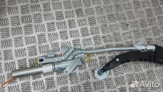 Шторка безопасности citroen C4 1 (6BE18S401)