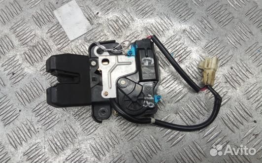 Замок 3-5 двери toyota avensis T25 (GNI18GH01)