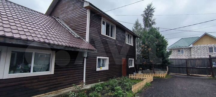 Дом 200 м² на участке 15 сот.