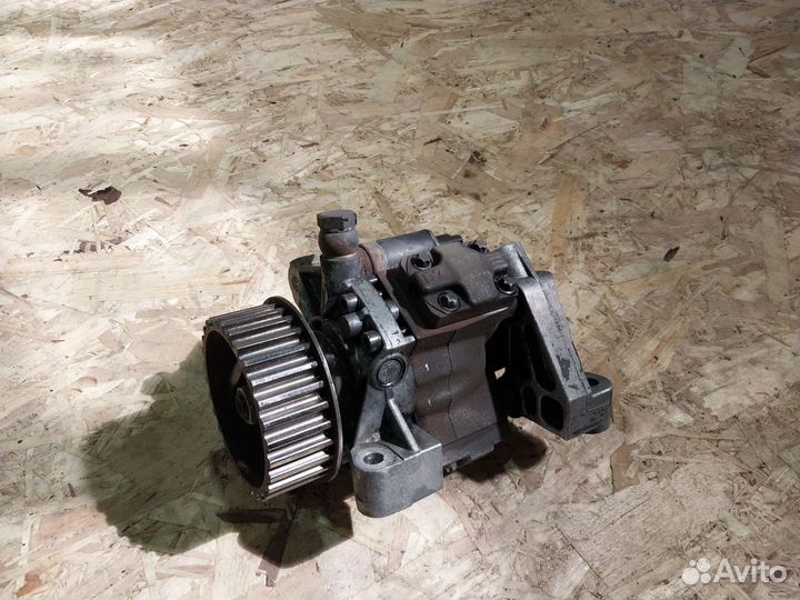 Топливный насос Renault Megan 2 тнвд