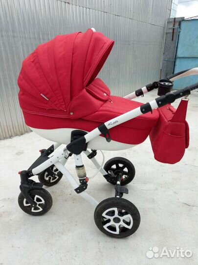 Прогулочная коляска