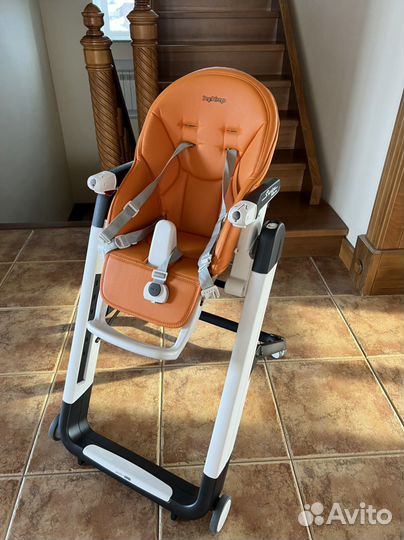 Стульчик для кормоения Peg-perego Siesta Follow me