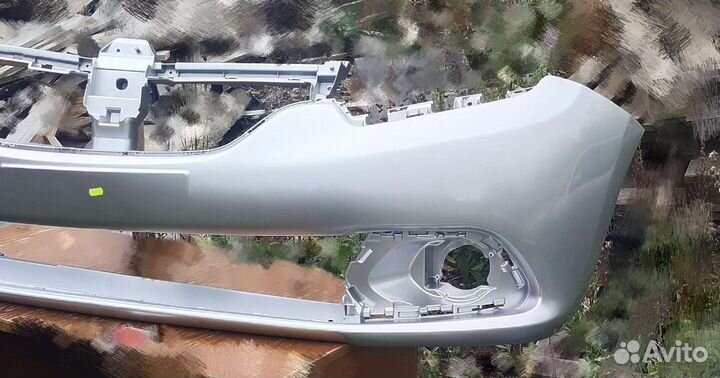 Rеnаult Sаndеro бампер серебро 2014г