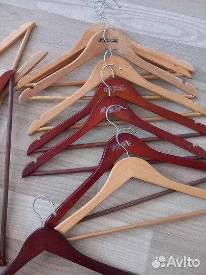 Вешалки плечики деревянные