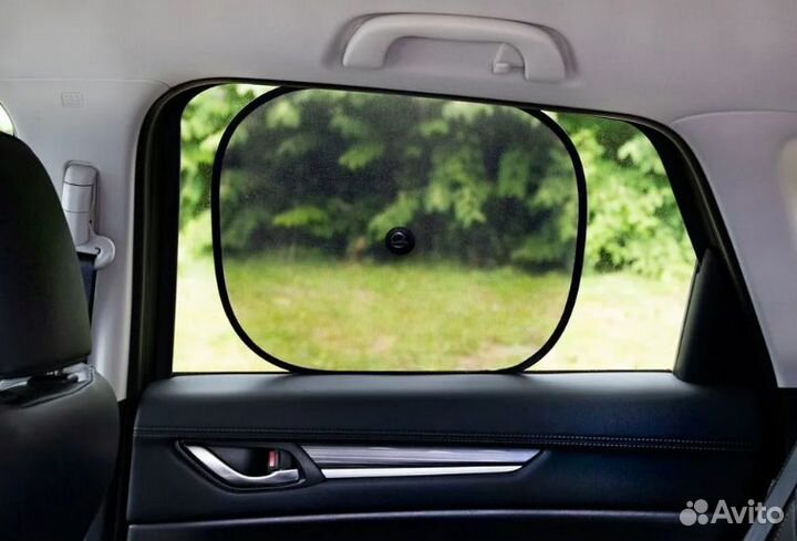 Солнцезащитный экран на боковые стекла автомобиля