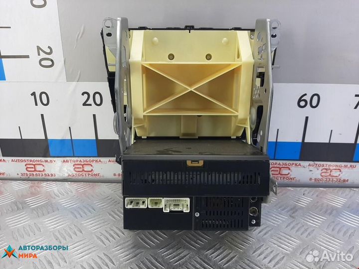 Консоль салона (центральная часть) Lexus IS