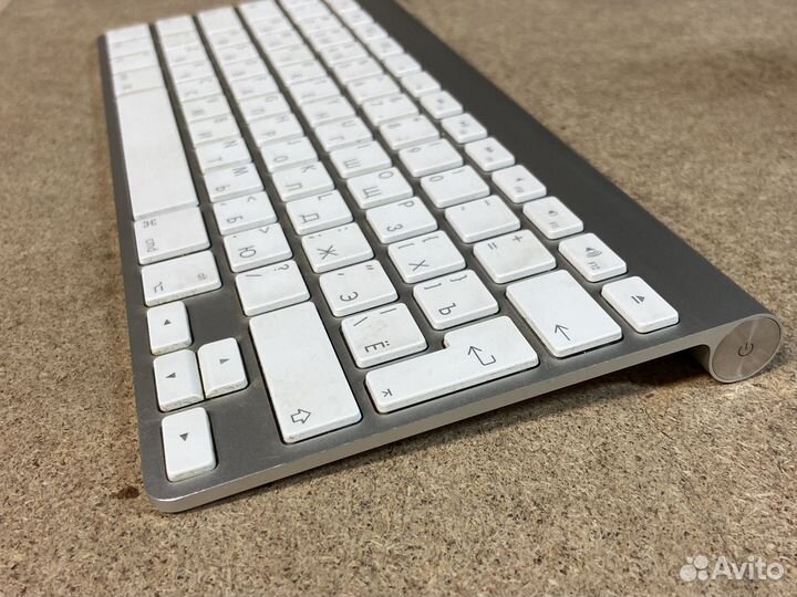 Клавиатура Apple A1314 отличное состояние