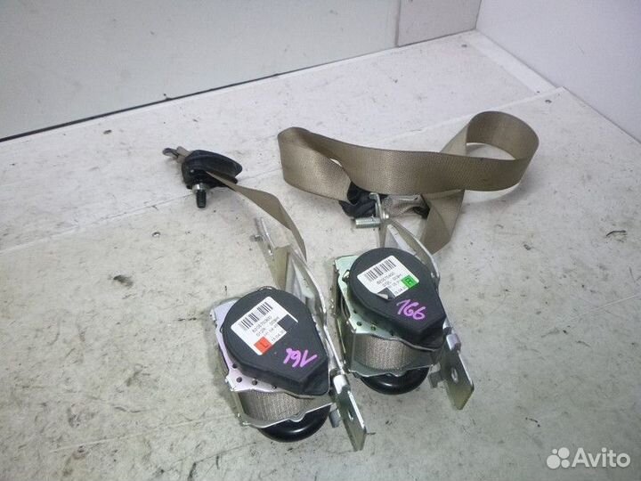 Ремень безопасности задний mercedes benz GL-class