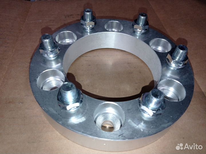 Проставка для выноса колёс 30SP6x139,7 HUB 110,1