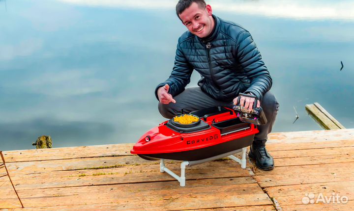 Кораблик для рыбалки и завоза прикормки
