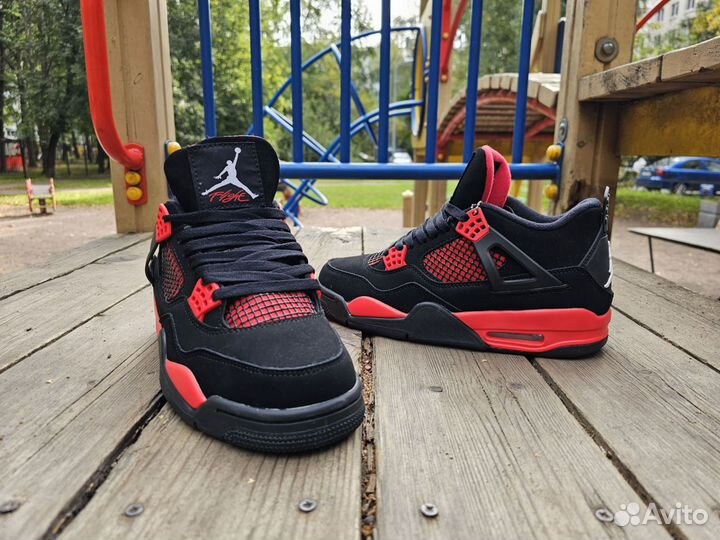 Nike air jordan 4 retro