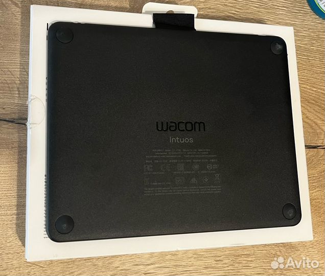 Графический планшет Wacom Intuos Basic Pen S