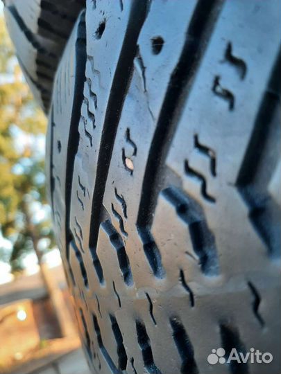 Goodyear UltraGrip 500 215/60 R16 99T