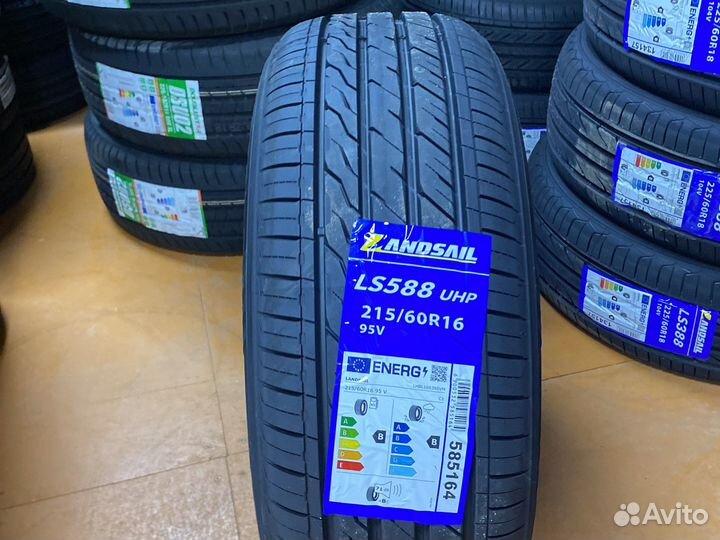 Landsail LS588 UHP 215/60 R16