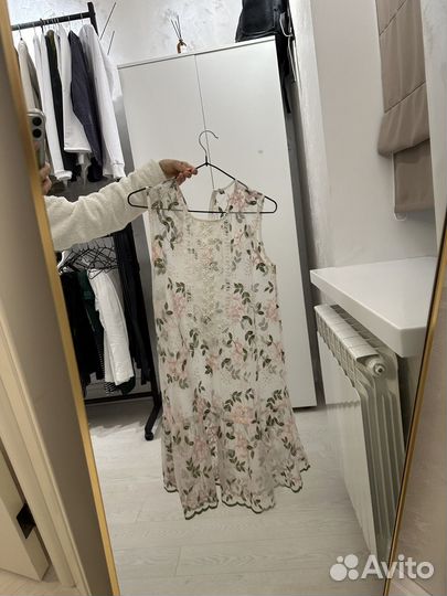 Платья вечерние