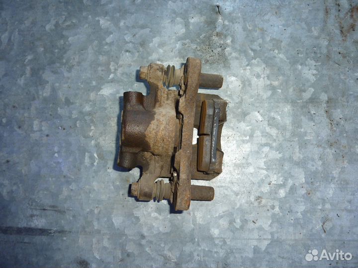 Mitsubishi Lancer X 10 суппорт задний в сборе