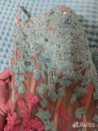 Вечернее платье