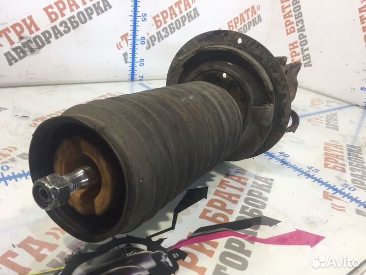 Бмв X5 Амортизатор передний правый Прав