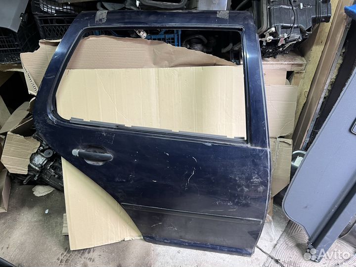 Дверь Фольксваген Гольф 4