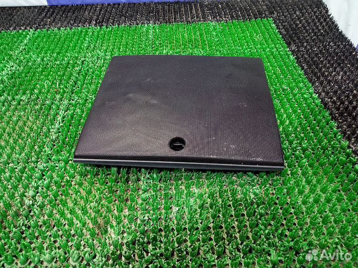 Декоративная решетка динамика Toyota Land Cruiser