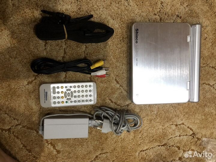 Портативный видеопроигрыватель