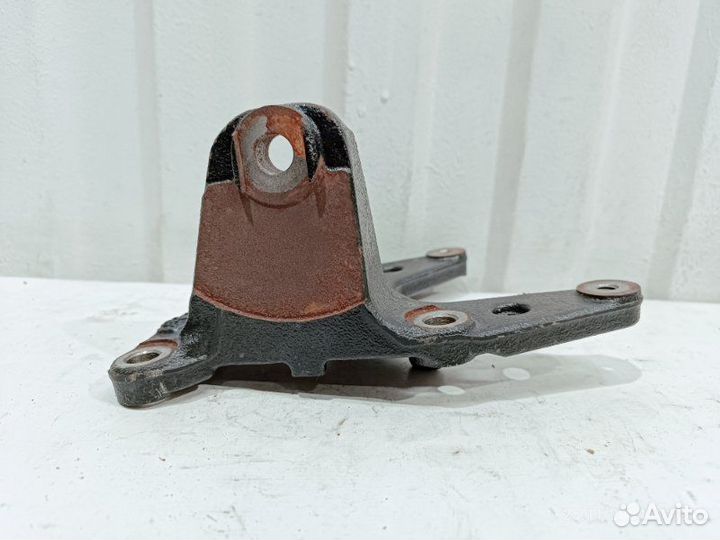 Кронштейн опоры двигателя передний Lexus Es250