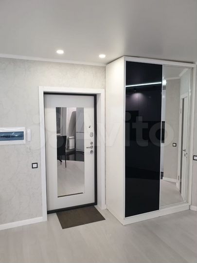 1-к. квартира, 42 м², 15/25 эт.