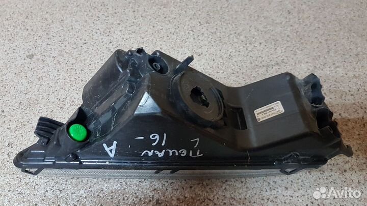 Левая противотуманная фара volkswagen tiguan 2