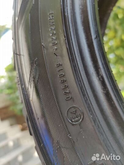 Nokian Tyres Hakkapeliitta R2 225/45 R17