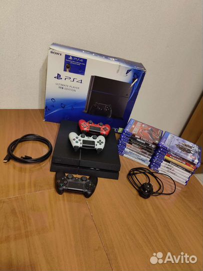 Sony PS4 1tb + 3 джойстики и 19 игр