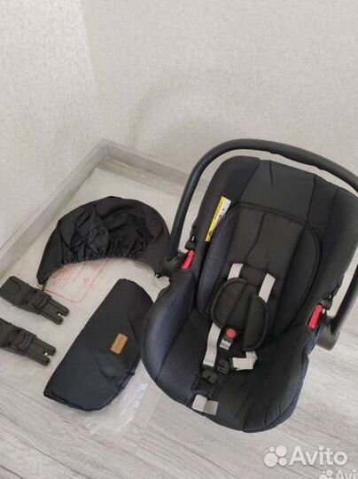 Автолюлька для коляски luxmom с адаптерами