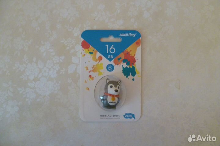 Флешка Smartbuy 16 гб