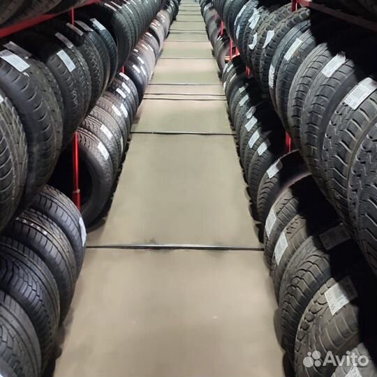 Kumho Solus 4S HA32 215/65 R16 102V