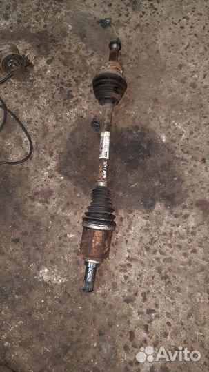 Привод левый Лада X-ray Sandero Stepway 2