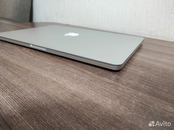 Apple MacBook Pro 15 (2014, Retina)