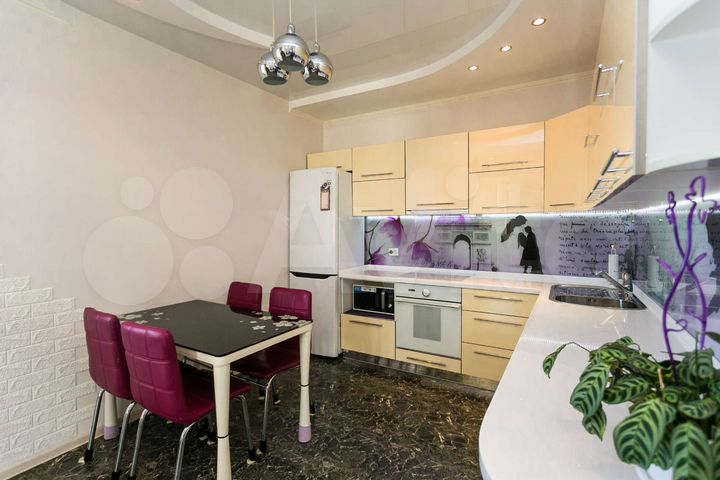 2-к. квартира, 77,8 м², 11/14 эт.