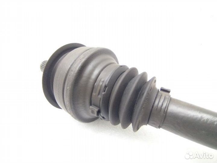 Полуось (привод) задний левый Mercedes-Benz