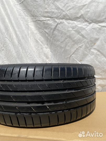 Kumho Ecsta PS71 215/40 R17 87Y