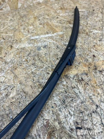 Поводок дворника левый Ford Focus 2 2010