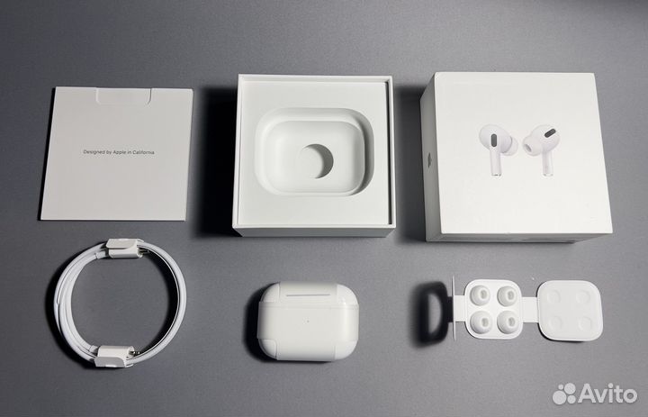 Apple AirPods Pro with MagSafe Case