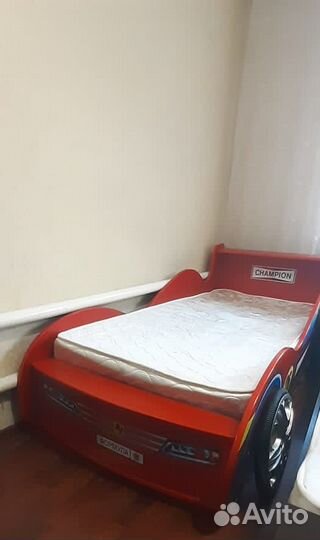 Детская кровать от 3 лет с матрасом бу