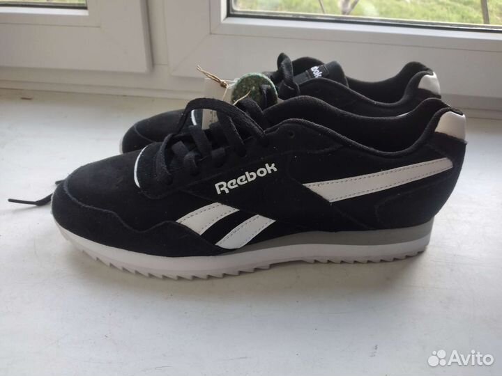 Кроссовки reebok 42