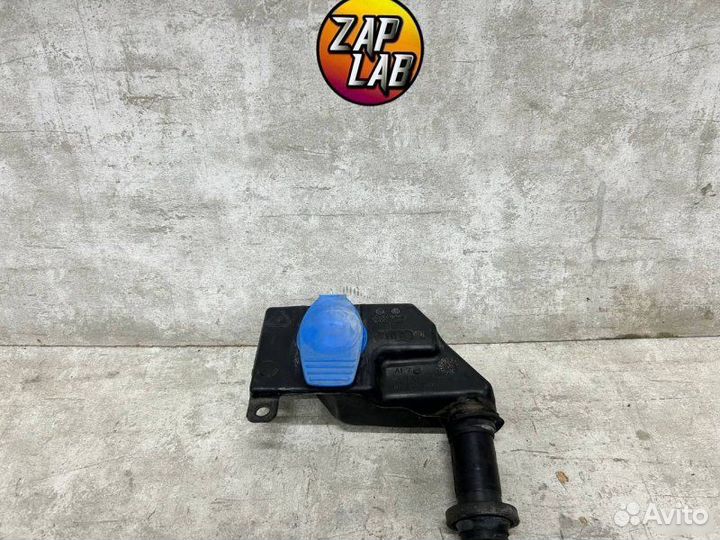 Горловина бачка стеклоомывателя Audi A4 B8